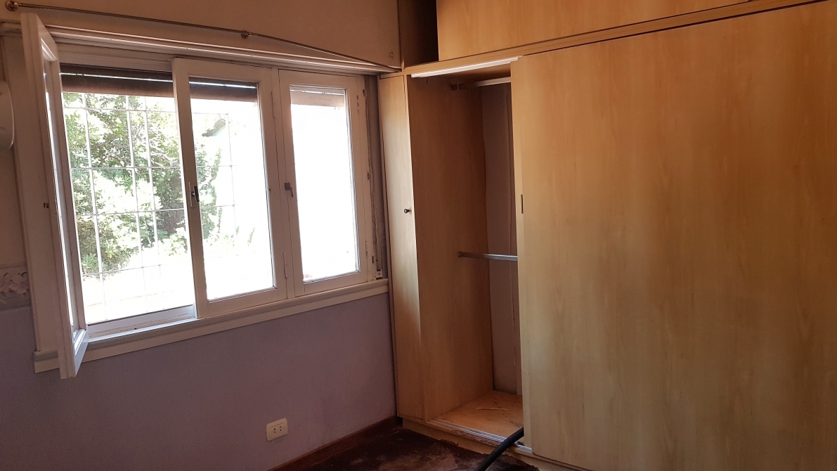 Muy Buen Chalet 3 Amb Con Cochera, Jardin Y Patio! - Di Paola Inmobiliaria