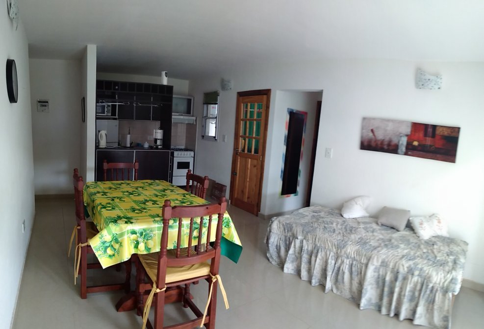 Dpto. Dos Amb. Con Cochera Semi Cubierta - Podesta Inmobiliaria