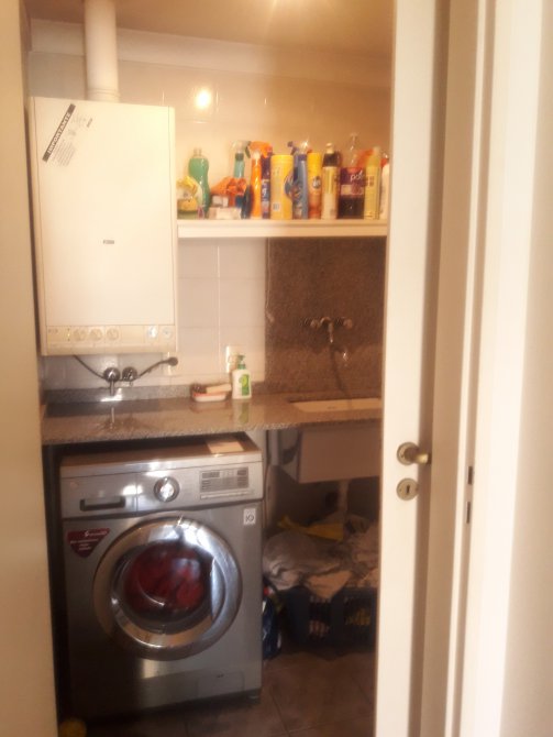 Distinguido Piso De 4 Amb. C/Dependencia, Cochera Y Baulera En La Mejor