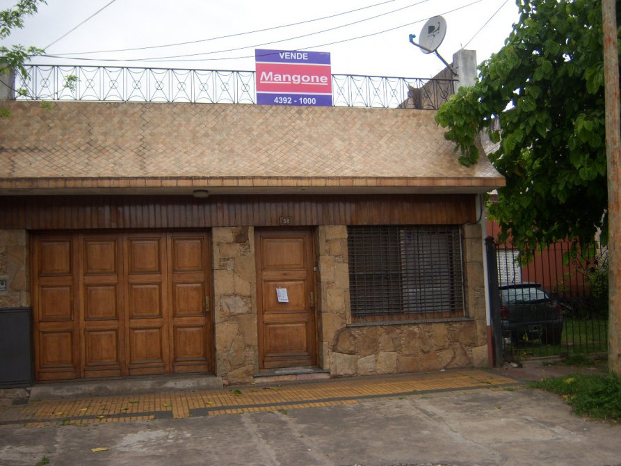 Ph Al Frente , Tipo Casa C/ Garage - Mangone Propiedades