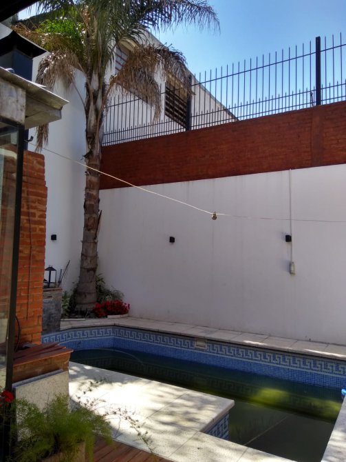 importante-casa-en-dos-plantas-buono-inmobiliaria
