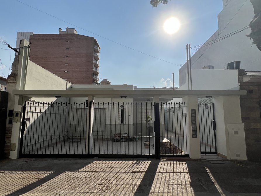 En Alquiler, PH 2 Ambientes Reciclado, Interno, en Planta Alta, Minimas expensas