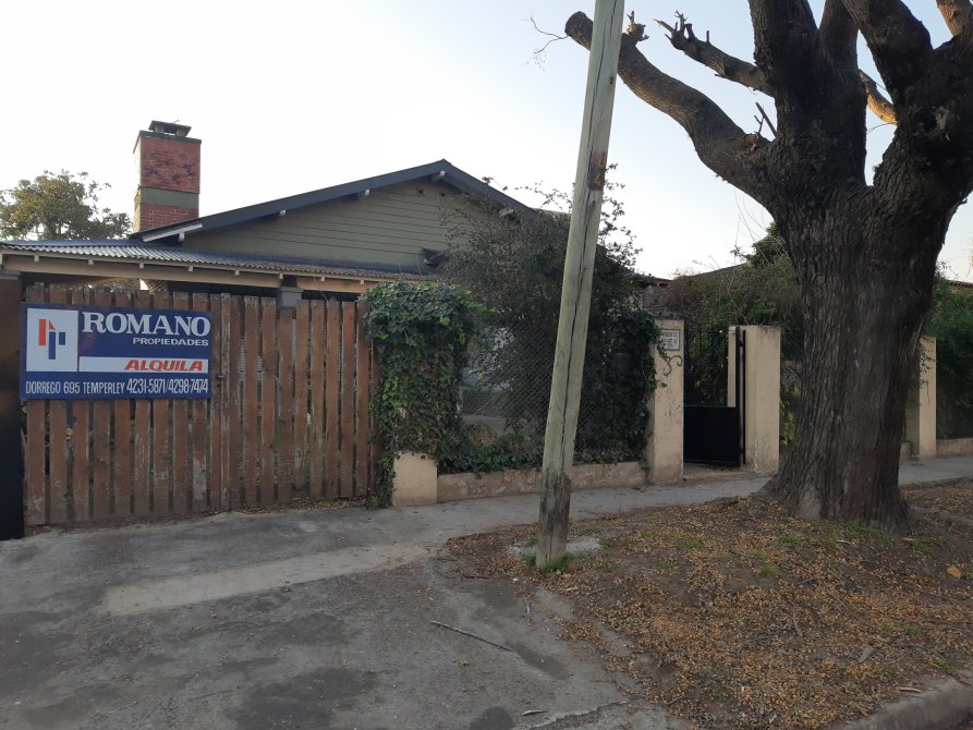 Burzaco casa en  Alquiler