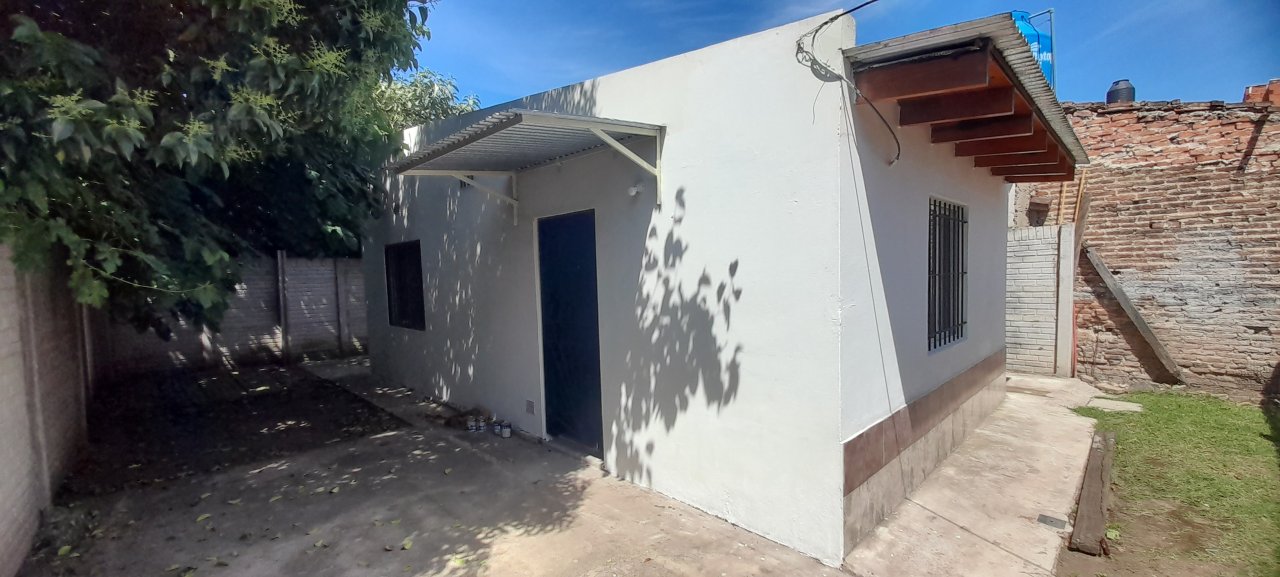 ALQUILA: DEPARTAMENTO INTERNO