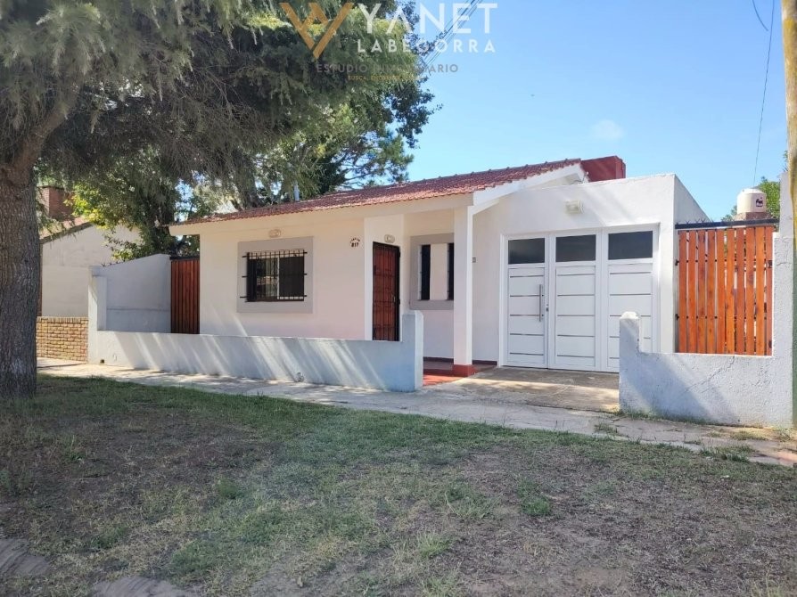 Chalet  Refaccionado a Nuevo a metros del asfalto