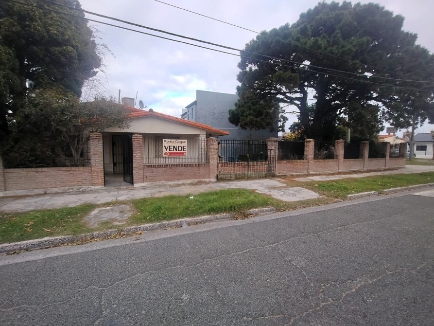 CASA SOLA EN LOTE EN VENTA SANTA TERESITA