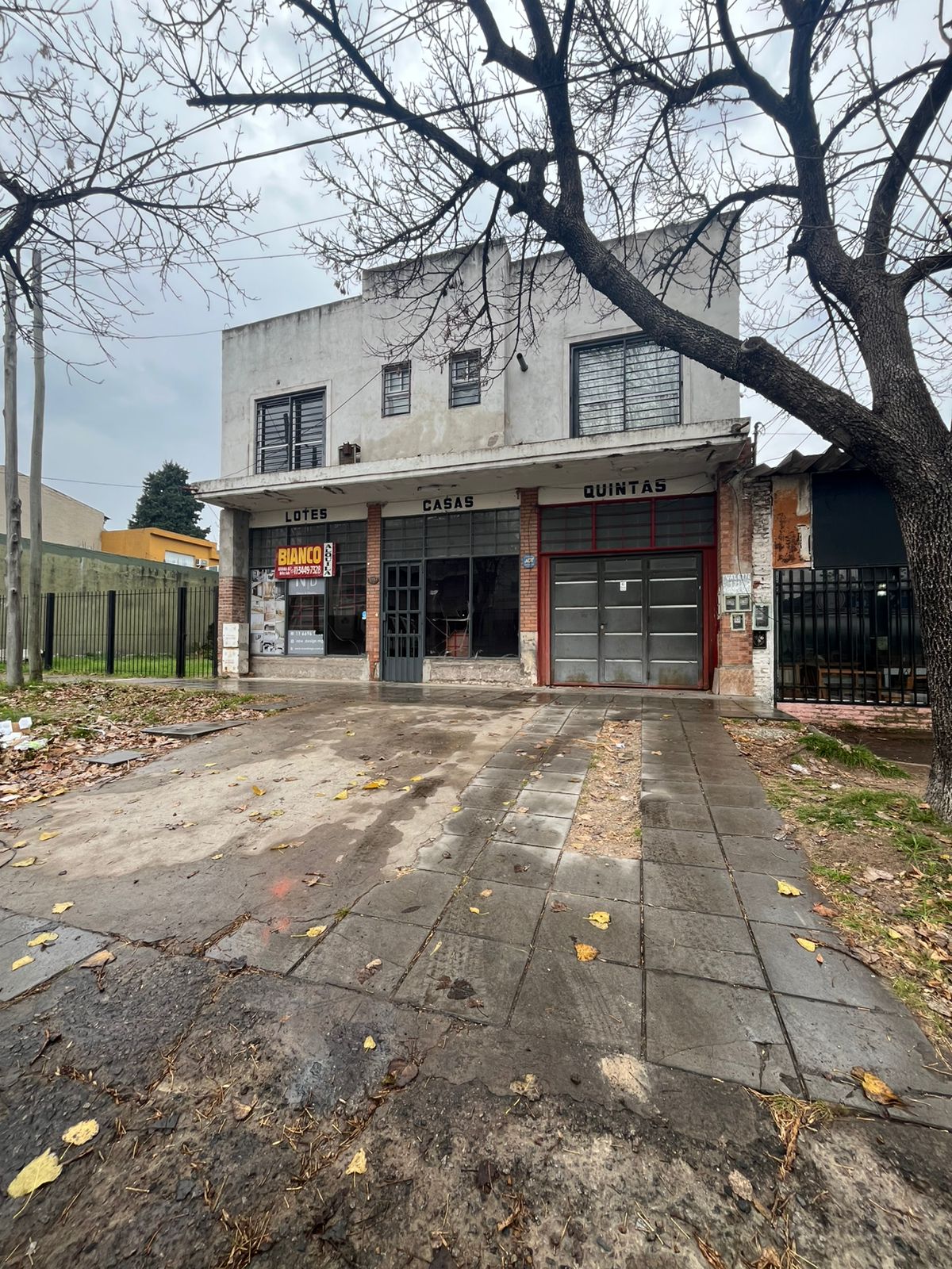 LOCAL CON DEPARTAMENTO Y OFICINA