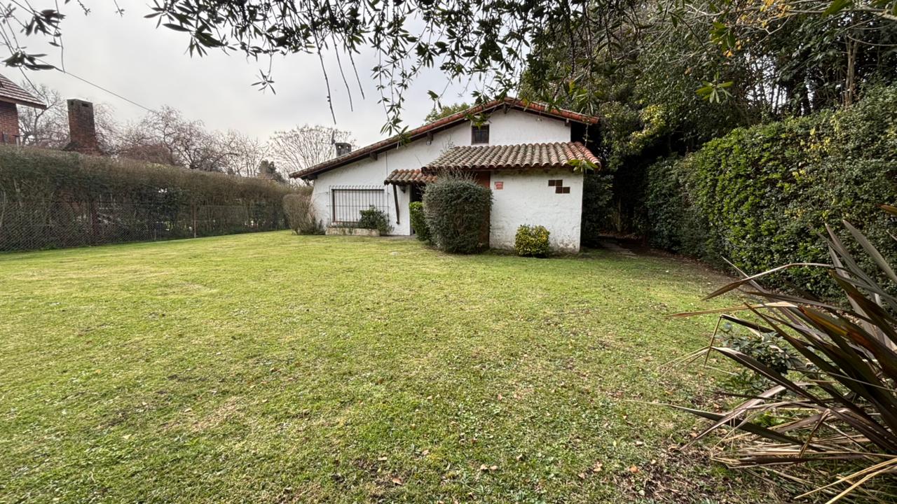 VENTA CASA BARRIO EL TREBOL  APTA CREDITO  800m2 PISCINA QUINCHO ABIERTO