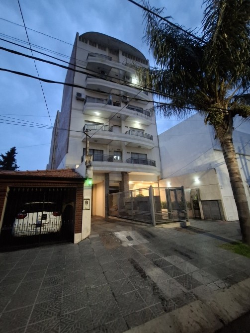 DEPARTAMENTO TRES AMBIENTES