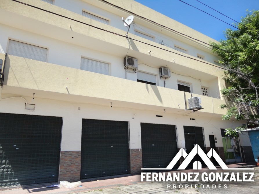 Departamentoen alquiler de 3 Ambientes con Balcón en Banfield.