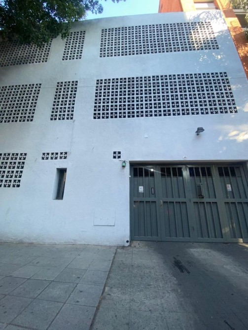Cochera en Lanús Oeste