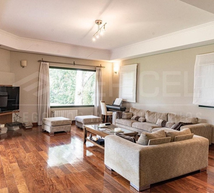 Casa en doble lote - St. Thomas Norte -  Canning