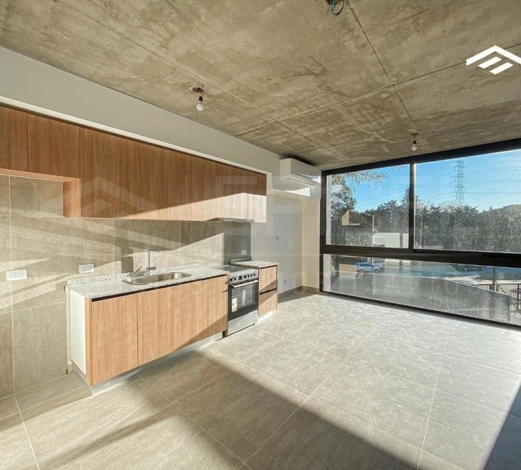 Dpto tipo duplex en venta - 2 amb c terraza 3300 Cabral