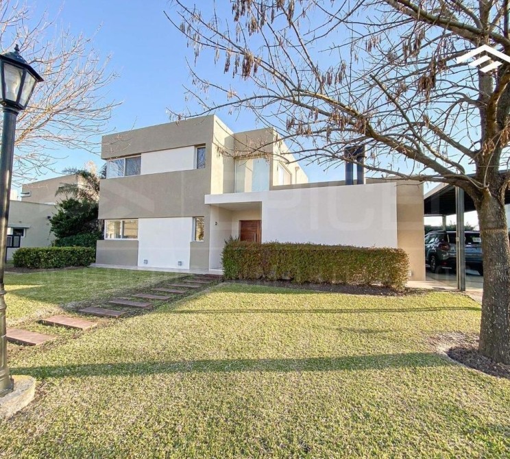 Casa 4 ambientes en venta - La Horqueta de Echeverria