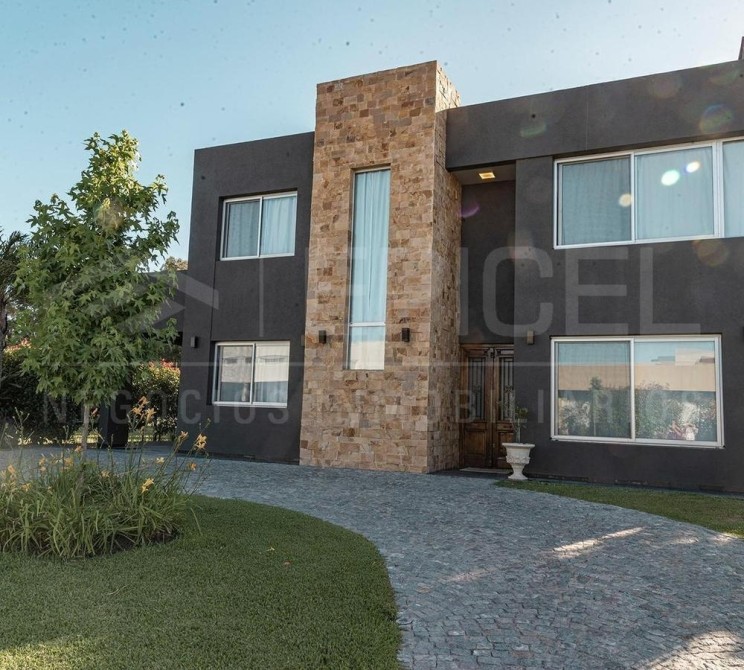 Casa en venta Los Naranjos - Gran oportunidad!